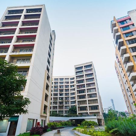 Capital O 10212 Hotel West Willows Xanadu Καλκούτα Εξωτερικό φωτογραφία