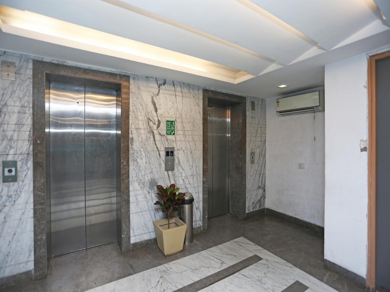 Capital O 10212 Hotel West Willows Xanadu Καλκούτα Εξωτερικό φωτογραφία