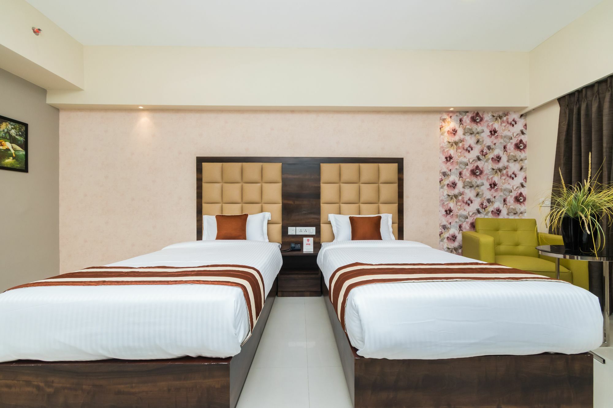 Capital O 10212 Hotel West Willows Xanadu Καλκούτα Εξωτερικό φωτογραφία
